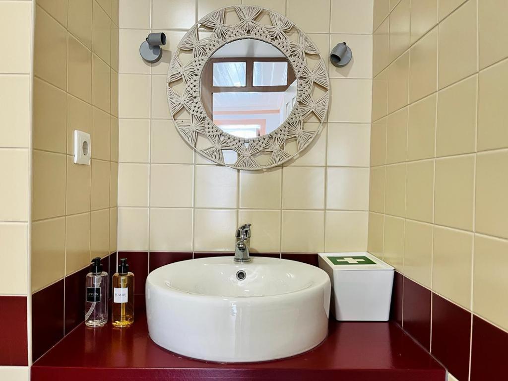 Casa Rosa Com Ac Apartment Coimbra Luaran gambar